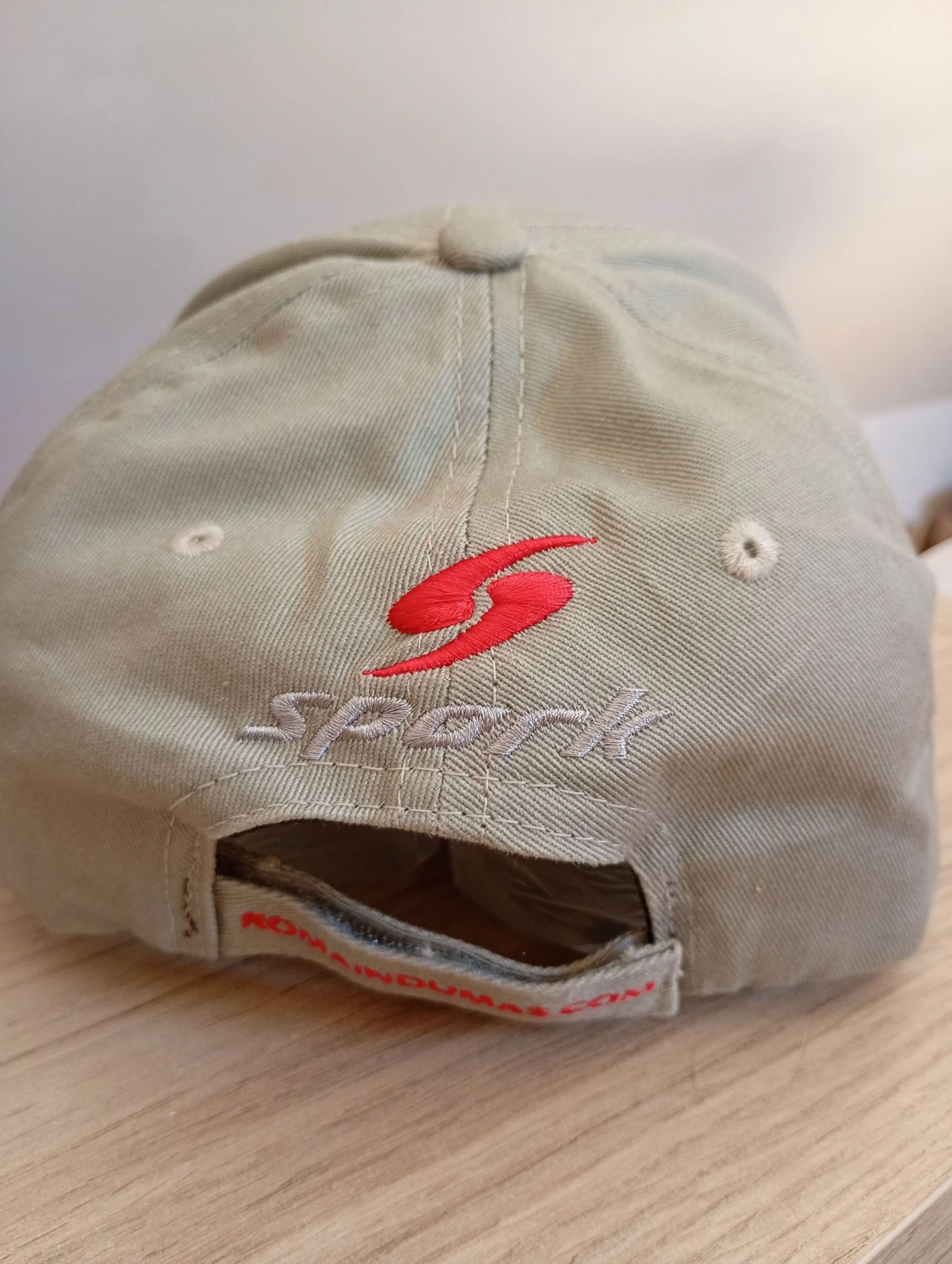 Boné vintage Spark automobile ajustável oficial cinza e vermelho – photo 2